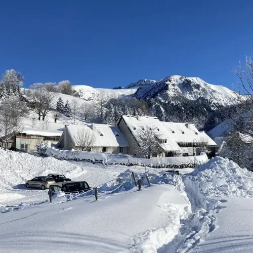 Gîte de groupe Le Bien Veillant à L'Alpe du Grand Serre — Photo 1 de Le Bien Veillant à L'Alpe du Grand Serre, capacité 61 personnes