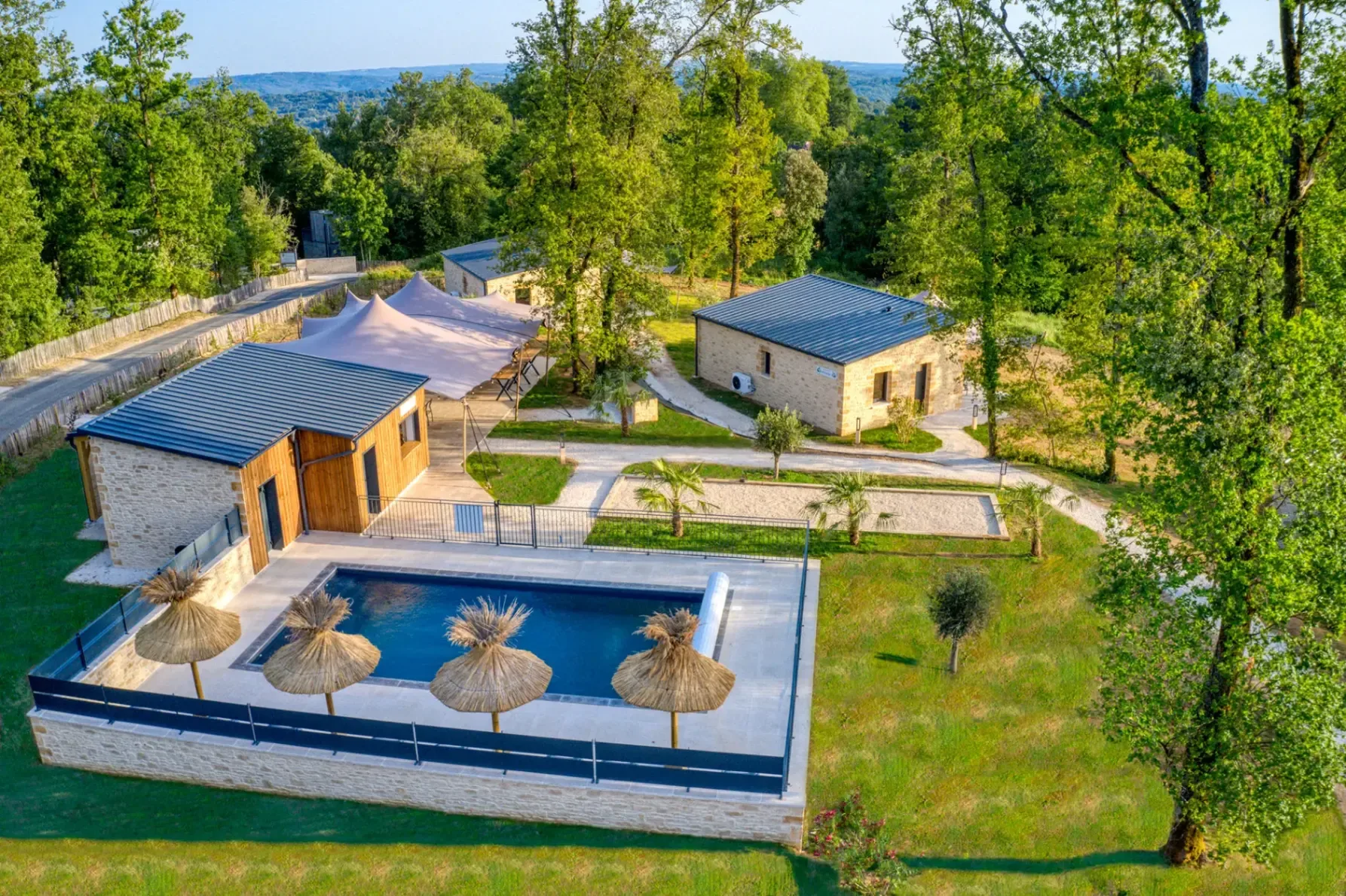 Gîte de groupe Le Domaine du Pech Eternel à Sarlat la Canéda — Le Domaine du Pech Eternel – Sarlat la Canéda, capacité 58 personnes