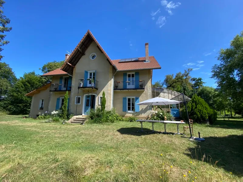 Gîte Baccara Lodge — gîte de groupe à Arengosse
