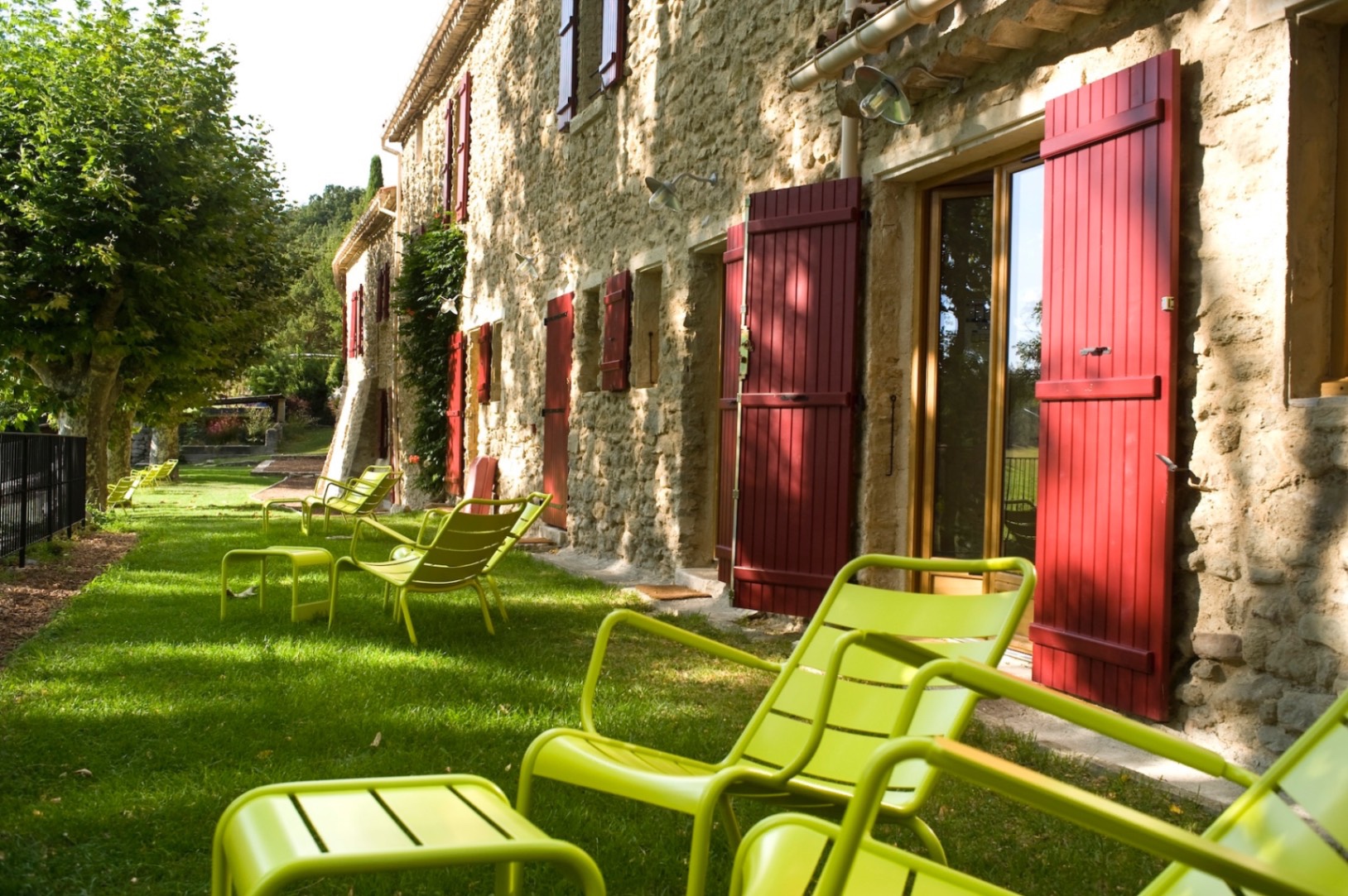 Gîte de groupe Mas de Kaleiris à Forcalquier — Mas de Kaleiris – Forcalquier, capacité 30 personnes