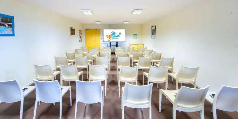 Salle Carrière : Capacité jusqu'à 30 pers maximum