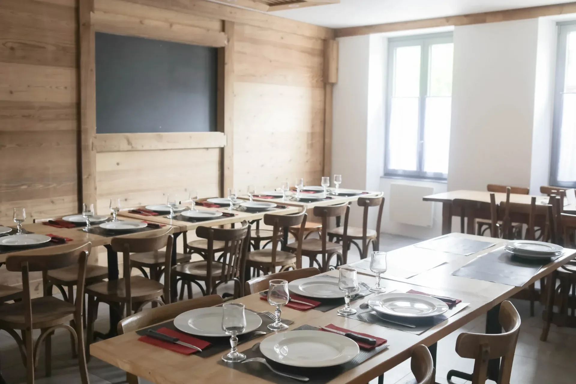 Les Repaires du Lison – Nans-sous-Sainte-Anne