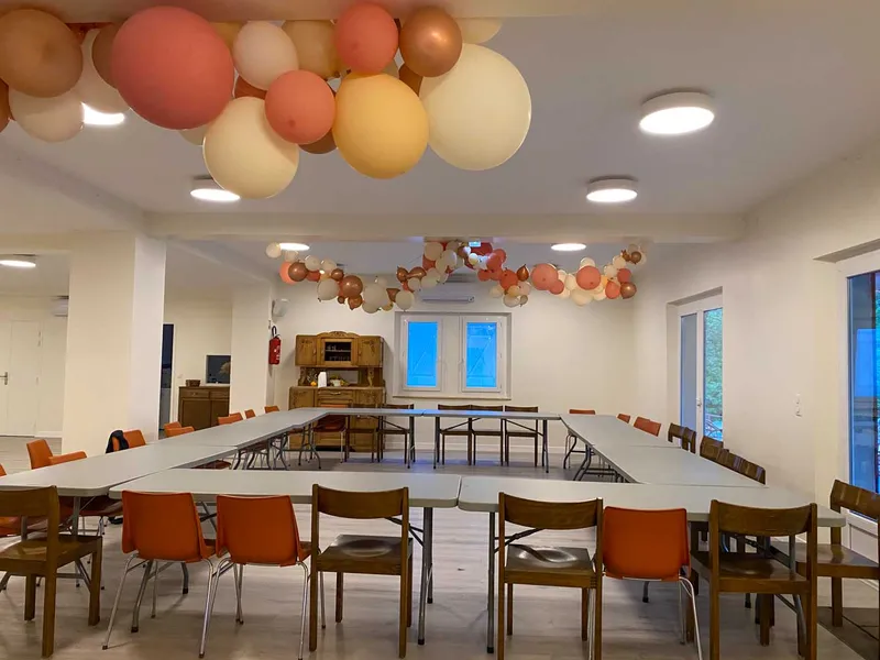 Salle de réception de 130 m² pour 120 convives