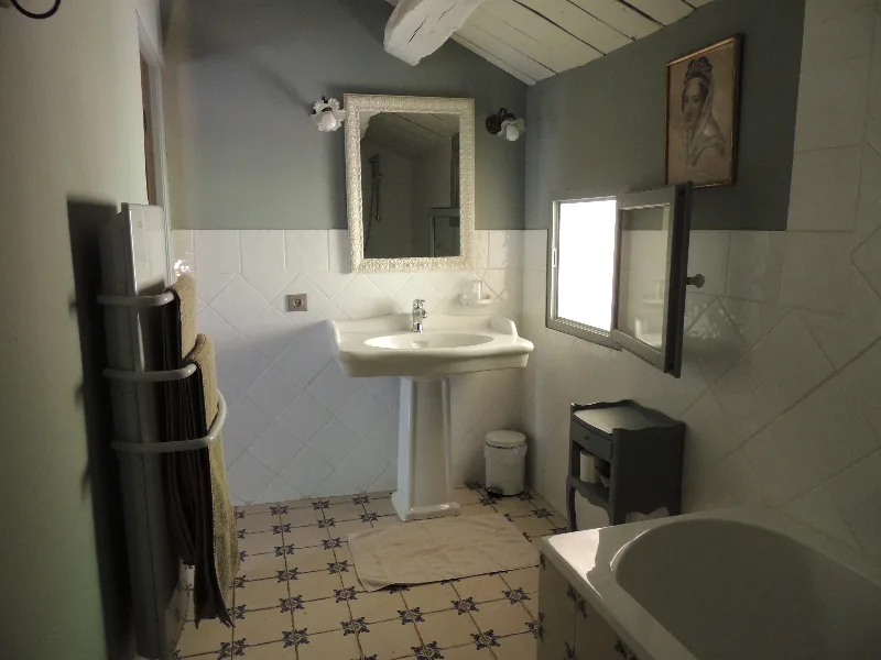 Une des 6 salles de bains