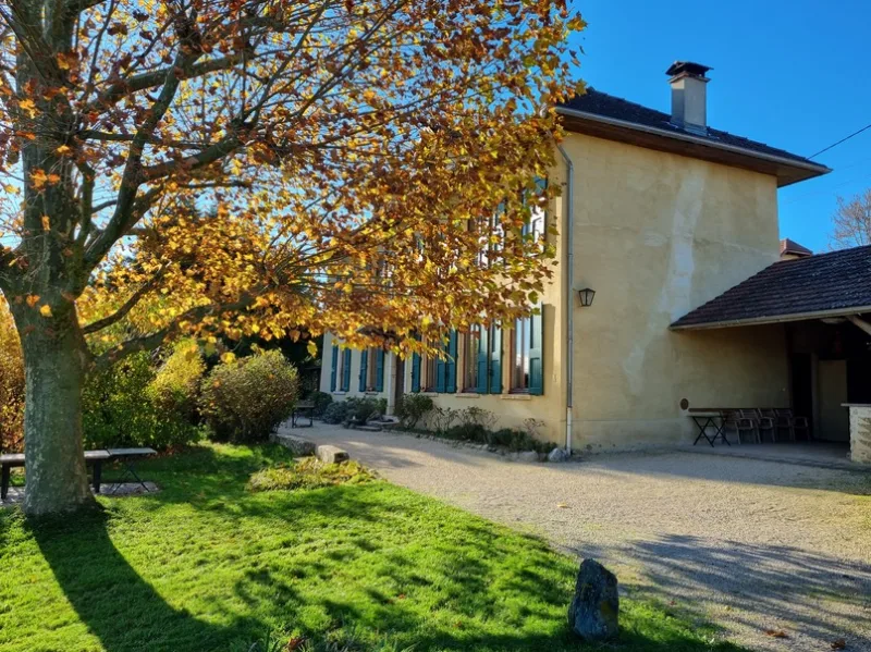 Gîte Gîte de la Sauvagère — gîte de groupe à Chélieu