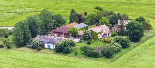 Photo de Les Hangars de Piol