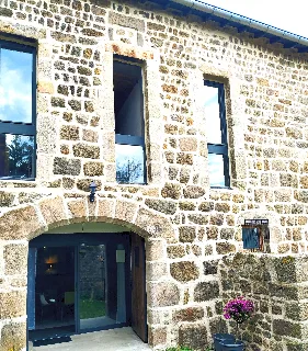Photo de La Bâtisse aux Lanternes