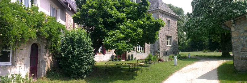 Gîte Gîte de la Chênaie - Domaine de Meilhac — gîte de groupe à Hautefage