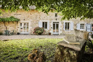 Photo de Domaine Les Grands Gîtes du Périgord - La Longère