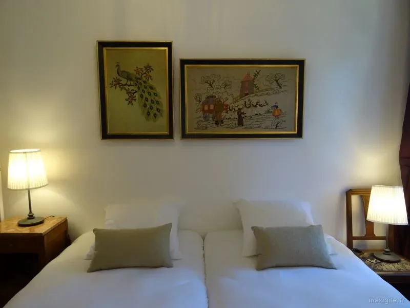 La chambre "Ambiance années 50" avec 2 lits de 90 cm