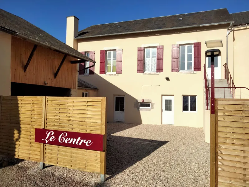 Gîte Le Centre — gîte de groupe à Brassy