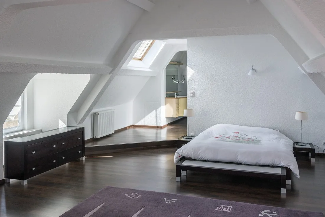 Chambre Moselle avec lit double et vue sur le jardin