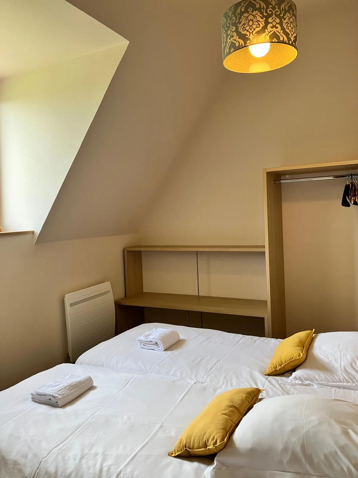 Chambre gîte Colombier - 6 personnes