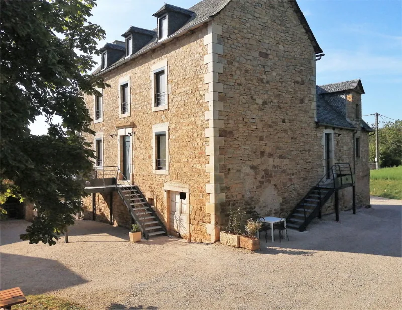 Gîte Gite des Camps — gîte de groupe à Sebrazac