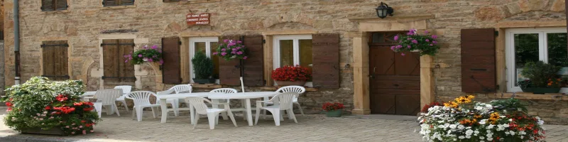 Gîte Gîte des Pierres Dorées — gîte de groupe à Rivolet