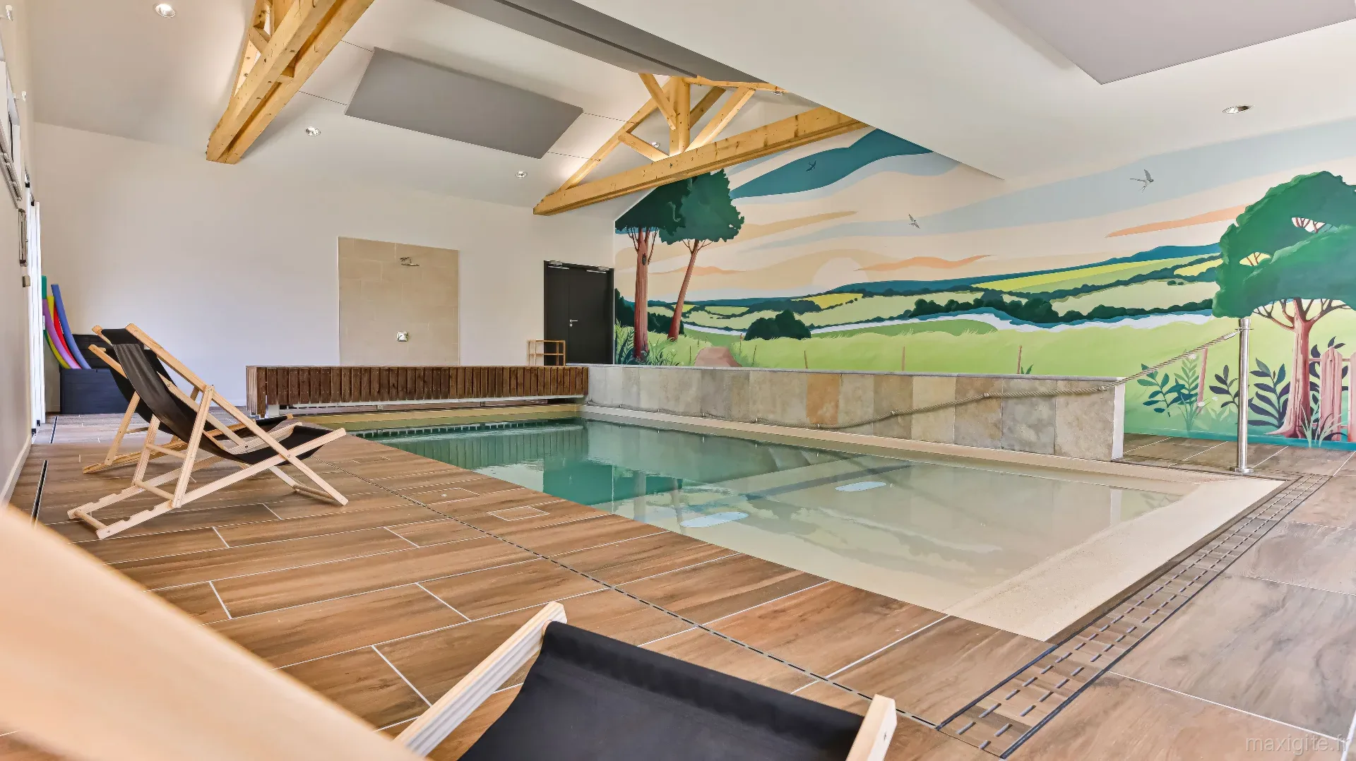 Piscine intérieure commune, chauffée toute l'année