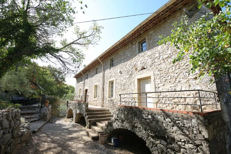 Gîte Mas du Granzon — gîte de groupe à Banne