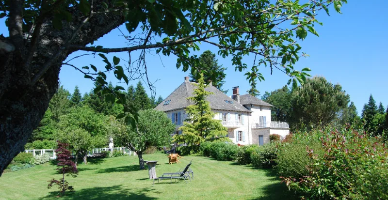 Gîte Les Maisons de Concasty — gîte de groupe à Boisset