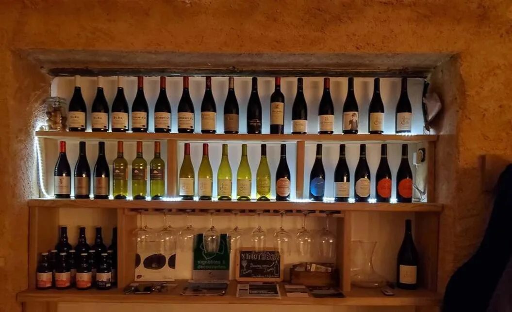 Vinothèque locale proposant des vins des Terrasses du Larzac et de Montpeyroux
