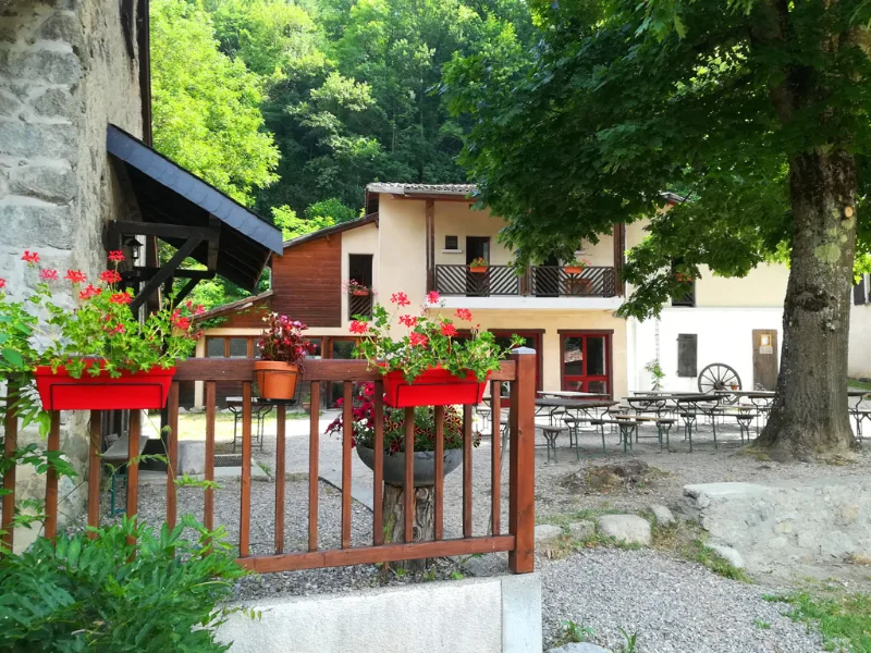 Gîte L'Escalusse — gîte de groupe à Ercé