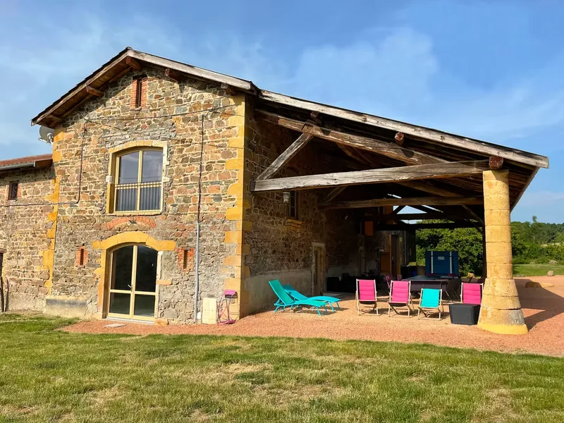 Gîte Domaine du Buisson — gîte de groupe à Sarcey