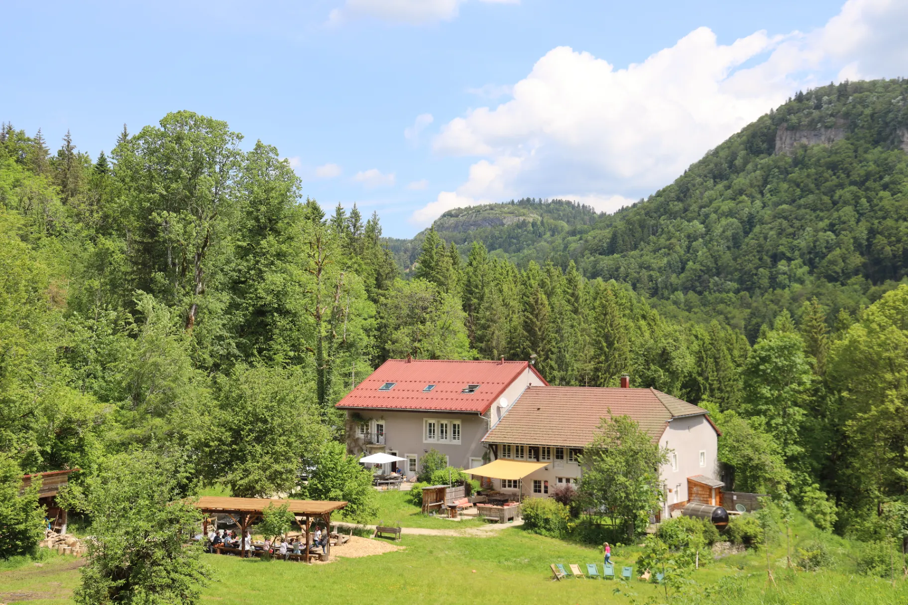 Gîte de groupe Le Coupet à Les Crozets — Le Coupet – Les Crozets, capacité 40 personnes