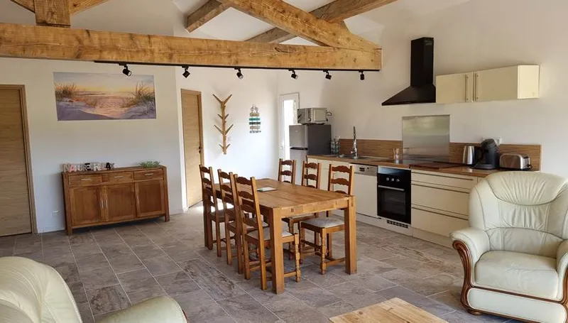 Grand sejour-cuisine de 60 m2 du gite Bellevue