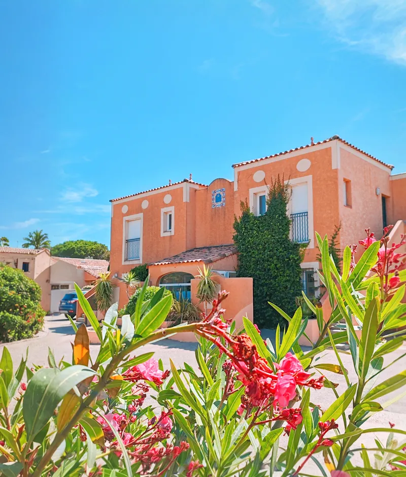 Gîte Résidence L'Oustal des Mers — gîte de groupe à Gruissan