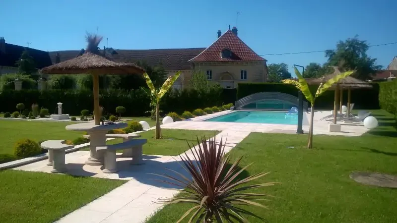 Photo 2 de Domaine des Papillons à Beaujeu-Saint-Vallier-Pierrejux-et-Quitteur