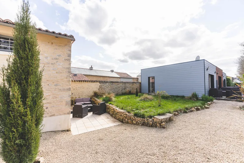 Gîte Domaine des Tilleuls — gîte de groupe à Montamisé