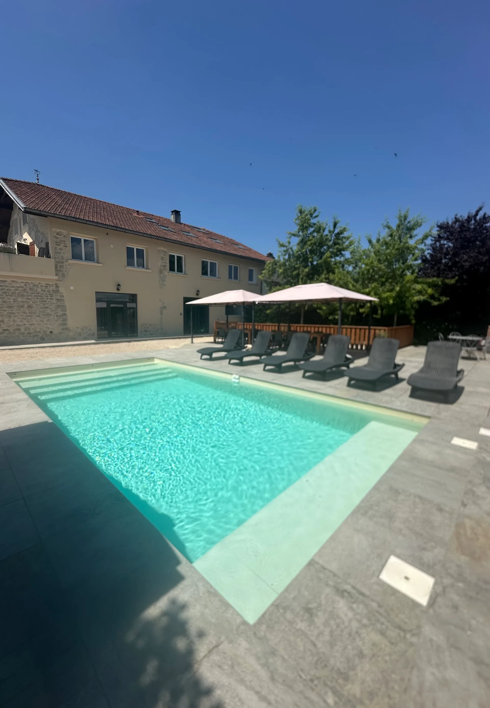 Gîte de groupe Le Relais Ville Vieille à Ordonnaz — Photo 2 de Le Relais Ville Vieille à Ordonnaz, capacité 15 personnes