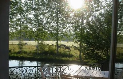 Photo 1 de Domaine du Moulin Rouge à Saint-Martin-sur-Ouanne