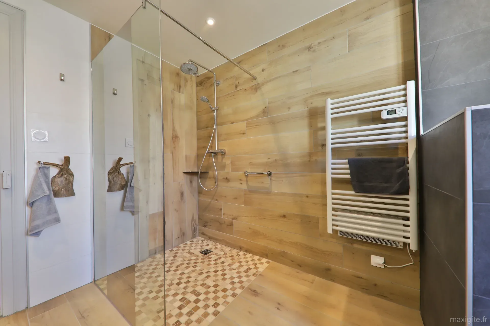 Douche à l'italienne rdc PMR La Villa des 3 Sommets – Sondernach