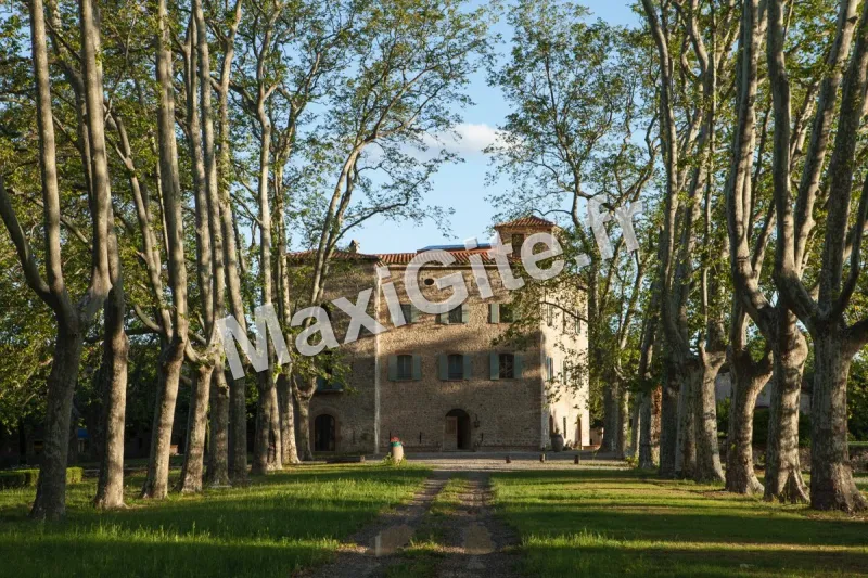 Gîte Château de Villeclare — gîte de groupe à Palau-del-Vidre